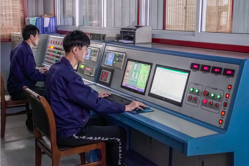 力久電機(jī)形式試驗中心操控臺